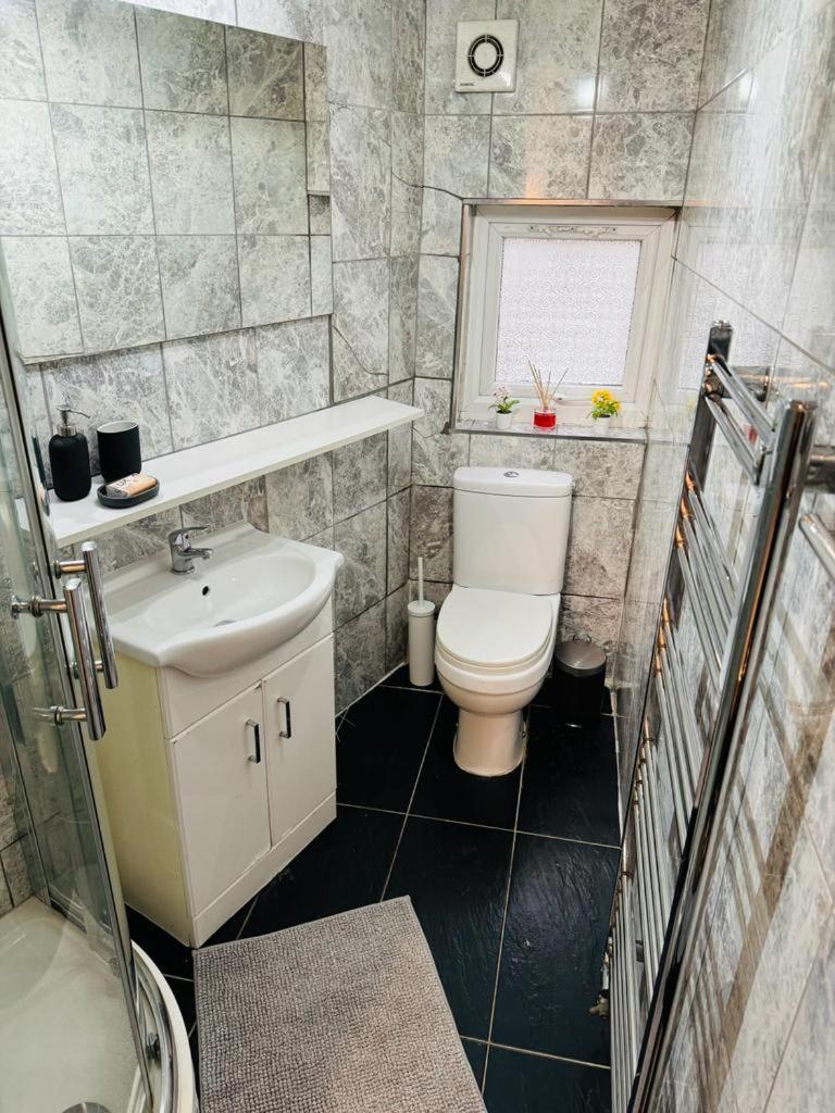 Willesden J Guest Home 4 伦敦 外观 照片